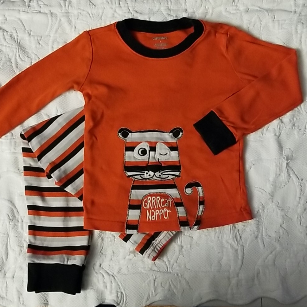 Gymboree Jammies size 5